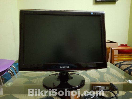 Samsung SyncMaster T190 75hz 2ms flat 19